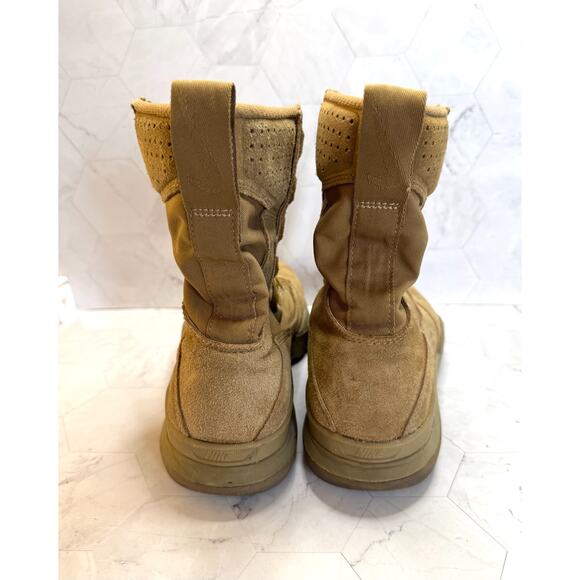 Nike Boots SFB Field 2 Coyote Brown Size 7 Suede 8\